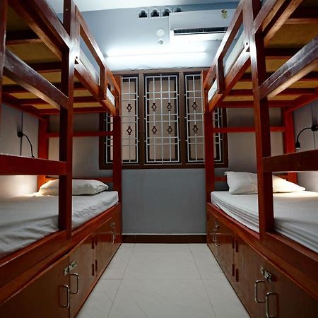Nomad House Hostel Pondicherry Ngoại thất bức ảnh